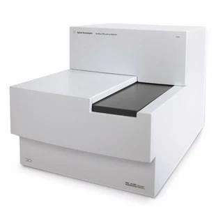 Platforma completă SureScan Microarray